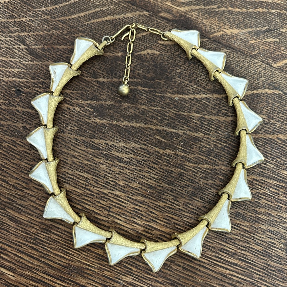 Vintage Trifari White Enamel & Gold Tone Choker Necklace